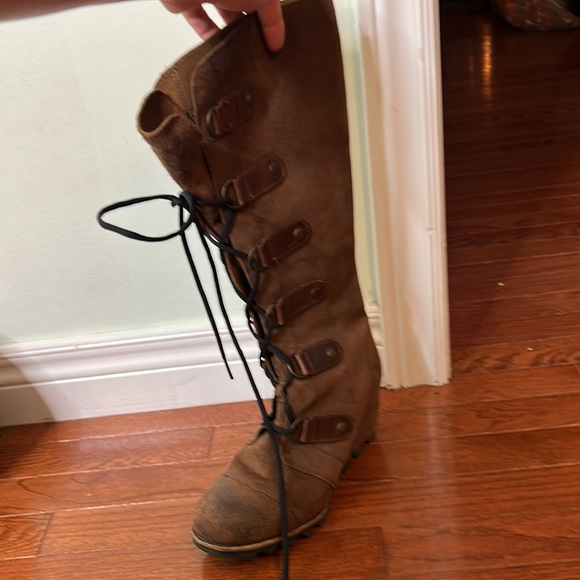 Sorel Leather Lace-up Platform Boots - Picture 9 of 17